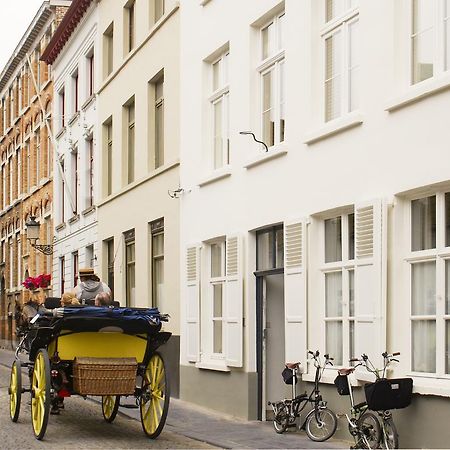 B&B Alphabet - Luxury Guesthouse&Art Gallery Bruges Extérieur photo